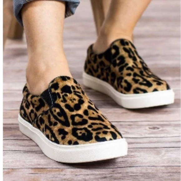 Steve Madden women’s slip on leopard print sneakers size 8.5 M‎ - Picture 1 of 10